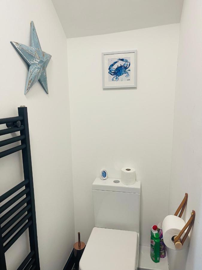 Elegant Studio1 Netflix Bathroom Close To Beach Swansea Exterior photo