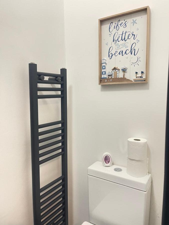 Elegant Studio1 Netflix Bathroom Close To Beach Swansea Exterior photo